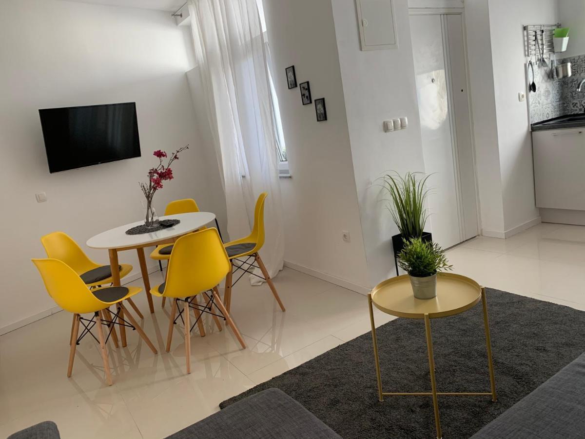 Apartments Luce Trogir Exterior photo