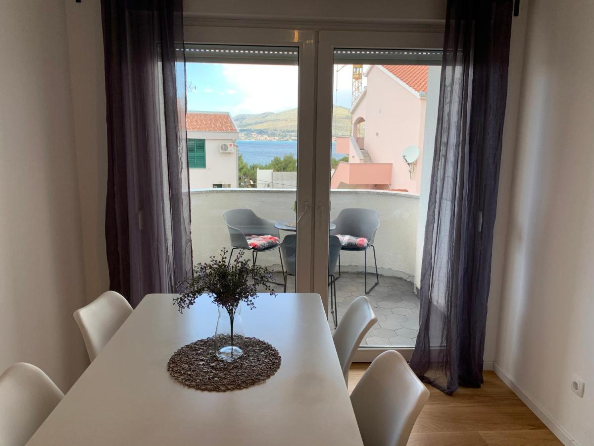 Apartments Luce Trogir Exterior photo