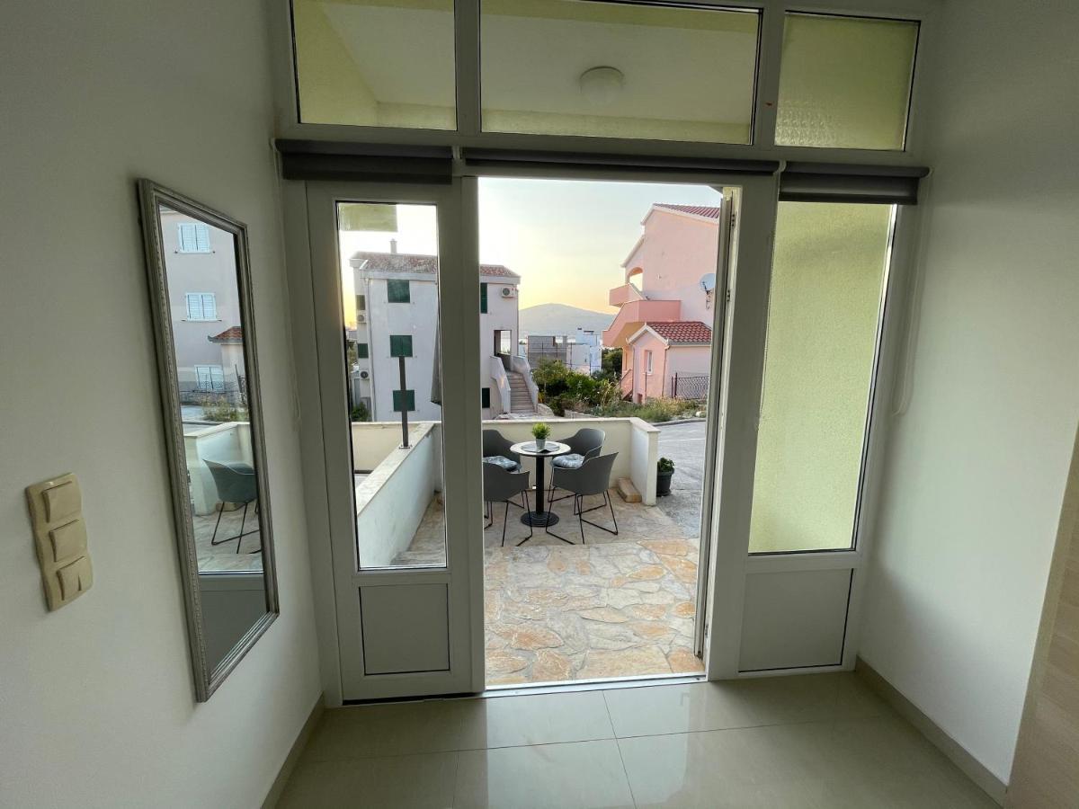 Apartments Luce Trogir Exterior photo