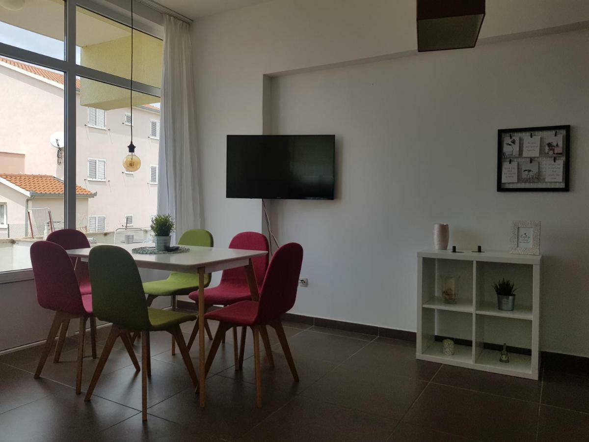Apartments Luce Trogir Exterior photo